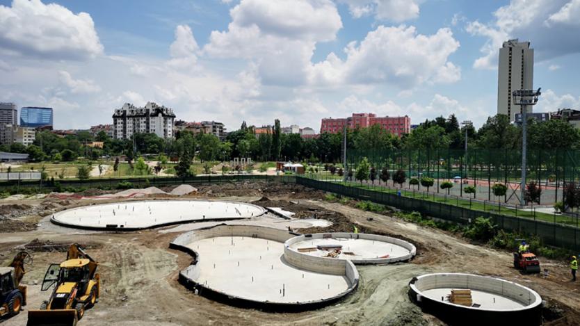 Коронакризата забави отварянето на първия общински аквапарк в София