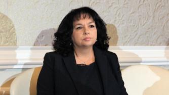 Петкова постави нов 5-годишен срок за „освобождаване“ на цените на тока