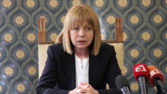 Фандъкова удвоява проверките за маски в градския транспорт