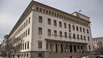 Очаквано проблемните кредити започнаха да растат