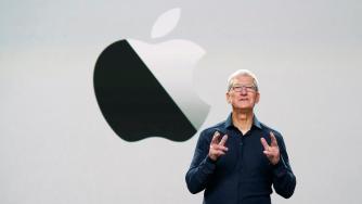 Apple е съвсем близо до космическата капитализация от $2 трлн.