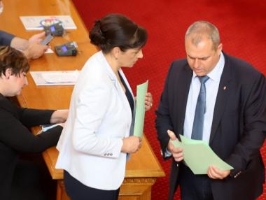 Управляващите се разбраха да има „абсолютна давност“ за дълговете