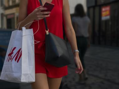 H&M пусна марката си за дрехи „втора ръка“ на първи чужд пазар
