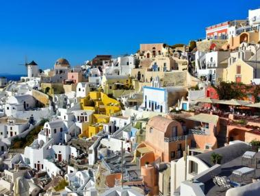 Гърция удължи забраната за полети от Великобритания