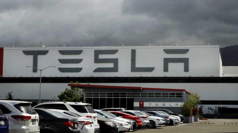 Tesla изпревари Toyota като най-скъпата автомобилна компания в света