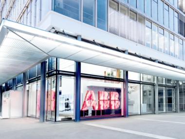 Hitachi купи дружество на ABB с дейност в България