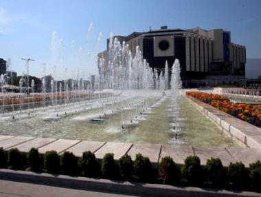 НДК ще съкрати 1/3 от персонала си заради кризата