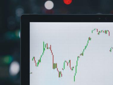 Скокът на случаите с Covid-19 тласна надолу европейските пазари