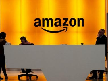 Акциите на Amazon за първи път надхвърлиха $3000