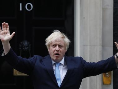 Великобритания влага £2 млрд. в борбата с младежката безработица