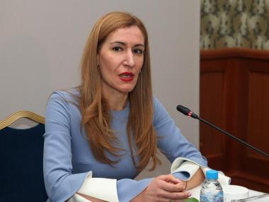 Безопасните хотели и ресторанти ще получават печат от Ангелкова