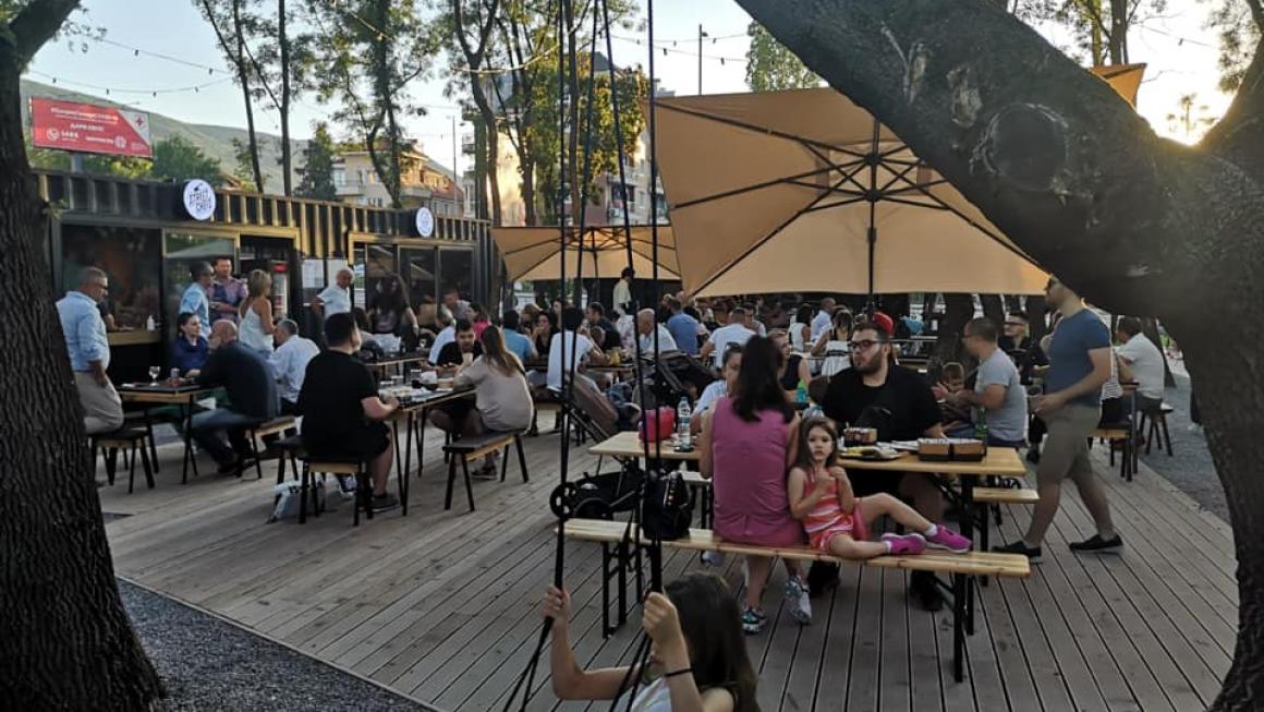 Галерия :: Снимка 1 :: София вече има първия си Street Food парк}