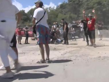 Полицията арестува Христо Иванов пред парк „Росенец“