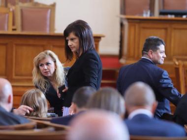 Дариткова: Отговорността за случващото се трябва да се поеме от президентството