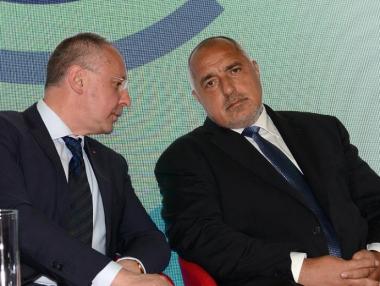 Бюджетният излишък доказва неефективните правителствени мерки в кризата