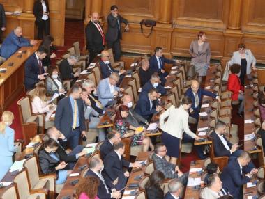 Вотът на недоверие ще се обсъжда в понеделник