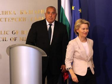 ЕК заяви, че вижда добре какво се случва в България