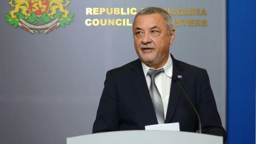 ГЕРБ и „Патриотите“ ще намалят парите на Ахмед Доган за „студен резерв“