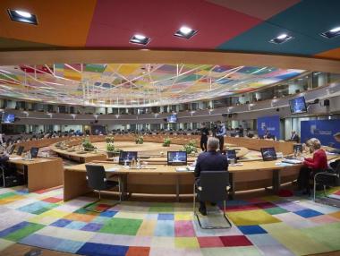 Лидерите на ЕС продължават трудните преговори и днес