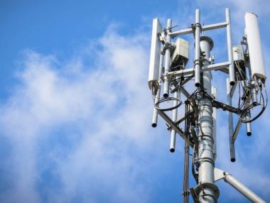 Великобритания се обръща към Япония, за да развие 5G мрежата си