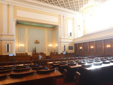 Депутатите ще гласуват вота на недоверие срещу правителството