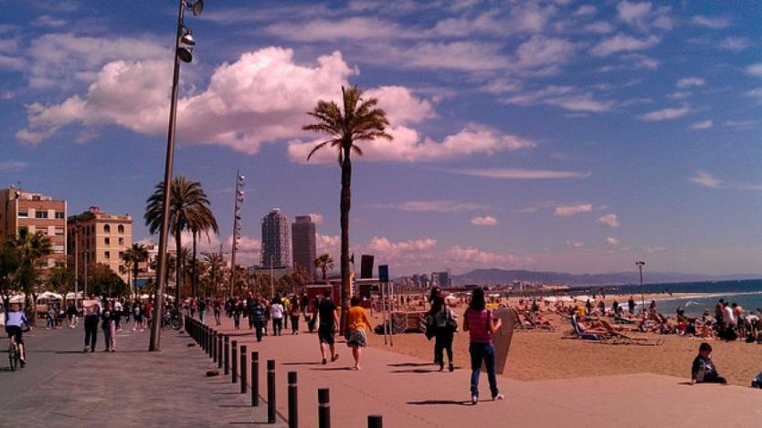 Барселона намали разрешения брой на хората по плажовете
