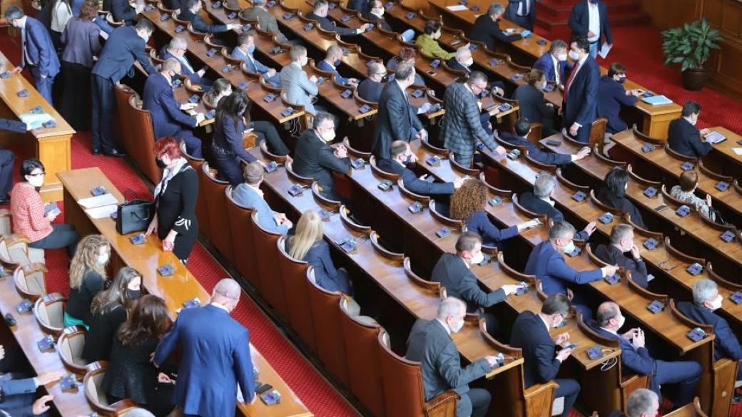 Депутатите ще гласуват днес „ремонта“ на кабинета