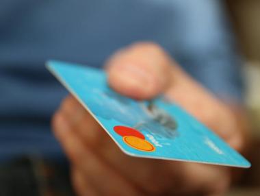 Онлайн магазините няма да издават хартиени касови бележки