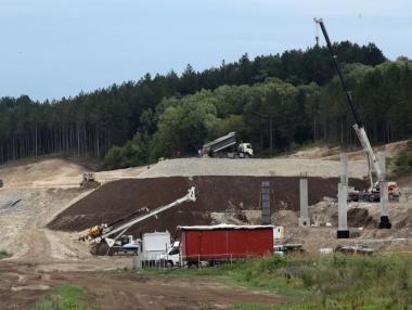 АПИ отвори офертите за строителен надзор на 90 км от „Хемус“