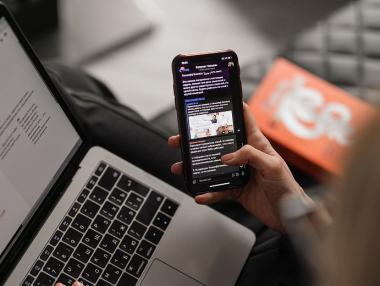 Австралия принуждава Facebook и Google да плащат за новинарско съдържание