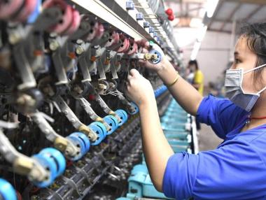 Производствената активност в Китай се увеличи с невиждани темпове