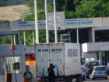 Гърция удължава изискването за отрицателен PCR тест за българи до 15 август