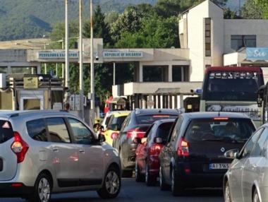 Гърция въведе нови мерки при влизане през сухопътните ѝ граници