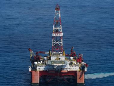 Петролът поскъпва с надежда за засилено търсене в Азия