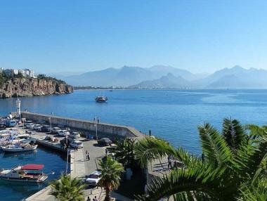 Русия възобнови полетите до турските курорти