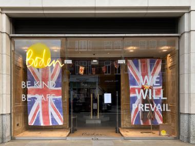 Великобритания е в тежка рецесия след 20% срив на икономиката