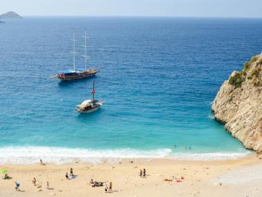 Руски туристи „заляха“ турските курорти