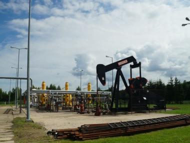 САЩ увеличи прогнозата си за цените на петрола