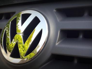 Доставките на Volkswagen се понижиха леко през юли