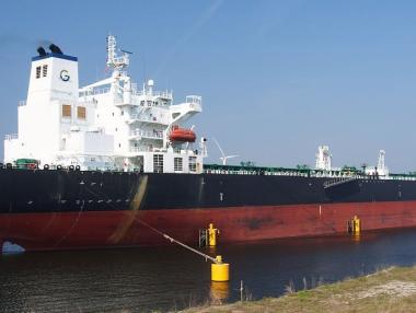 Индия се отказа от китайските танкери