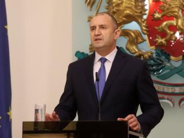 Радев: Разговор за промени в Конституцията е възможен само след исканите оставки