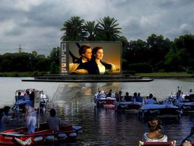 Израел открива първото си „плаващо“ кино 