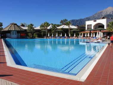 Хотелите в Турция привличат руснаците с по-ниски цени 