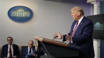 След като даде 90 дни на TikTok: Тръмп обмисля забрани за още китайки приложения 