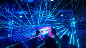 Италия също затвори нощните барове и дискотеки