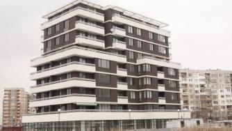 Имотният пазар в България е потънал с 30% в кризата