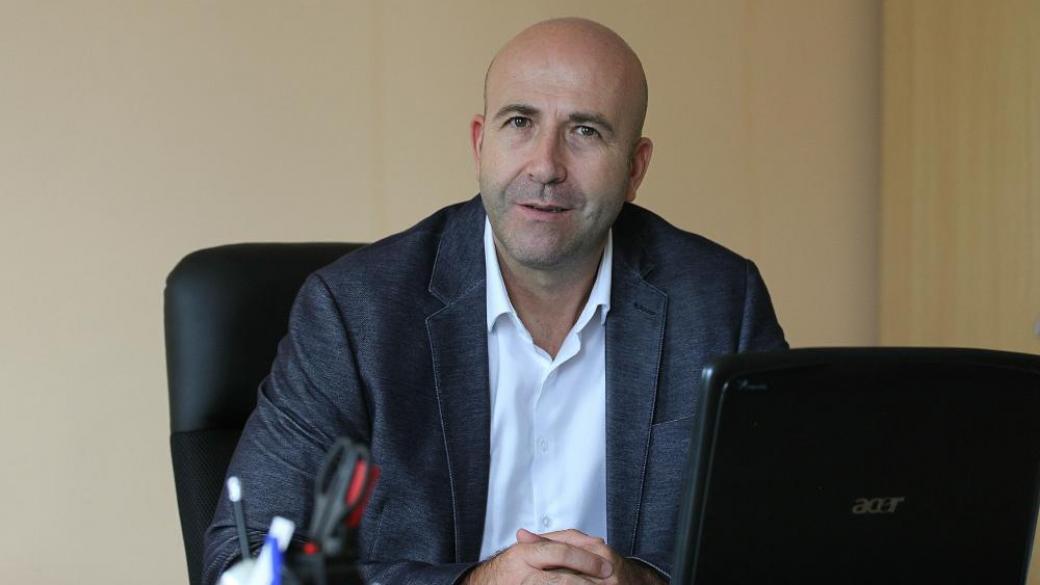 Богдан Милчев: Пътищата в България се ремонтират с политически поръчки