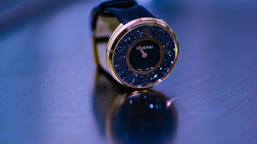 „Пукнатини в царството на кристалите“ поставят Swarovski в риск