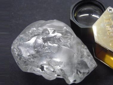 Малка мина в Лесото изкопа 442-каратов диамант