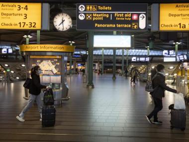 Великобритания добави три държави към „карантинния“ си списък